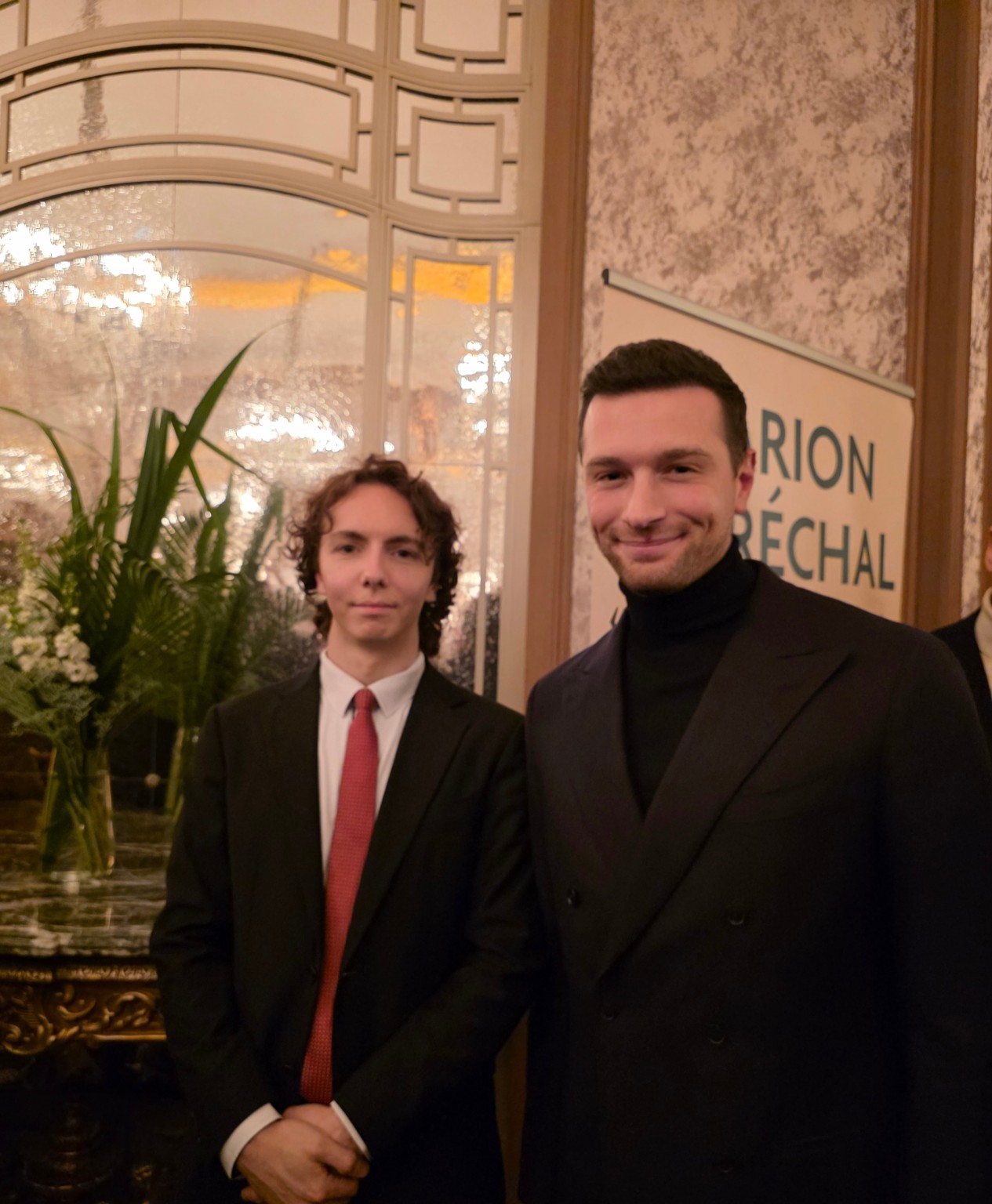 Maximilien Ménand-Chambon avec Jordan Bardella